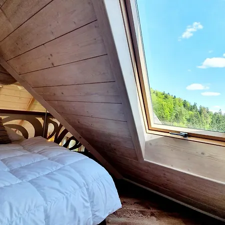 بيت للعطل Siedem Pocalunkow, Jacuzzi, Sauna, Basen *