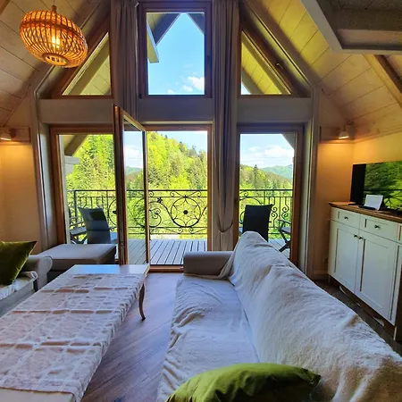 بيت للعطل Siedem Pocalunkow, Jacuzzi, Sauna, Basen